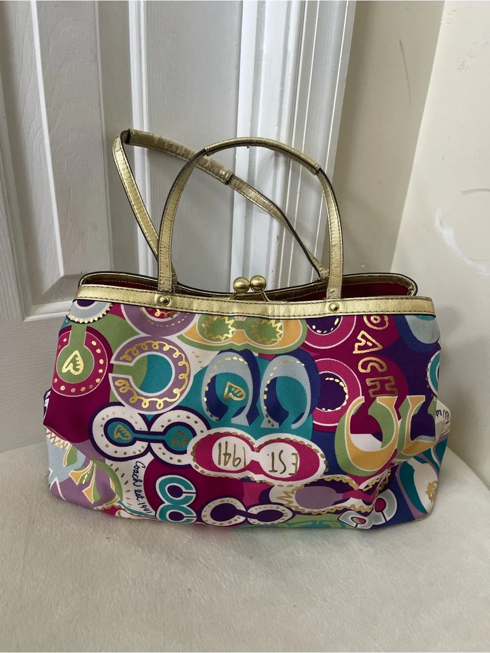 Coach Poppy Pop Glam Graffiti Kiss Lock Tote